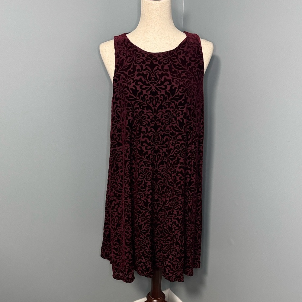 Adrienne Vittadini Women’s Burgundy Velour Dress Sz L